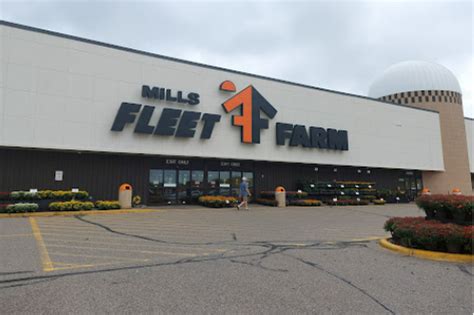 Fleet farm lakeville mn - 17070 Kenrick Ave Lakeville, MN 55044 (952) 435-3832 www.fleetfarm.com/mff/